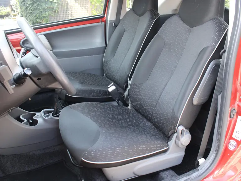 Peugeot 107 Sublime 1.0-12V 68PK 3DRS Airco, Centrale deurvergrendeling en elektrisch bedienbare ramen afbeelding 17