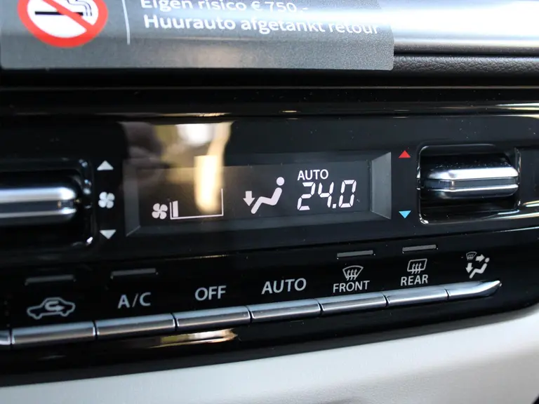 Suzuki Swift Style 1.2 Smart Hybrid 85PK CVT Automaat Two-Tone dak, Climate Control, Navigatie, Lichtmetalen velgen, Zwarte Wielkast randen afbeelding 16