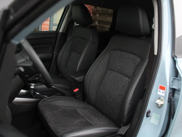 Suzuki Vitara 1.5 Hybrid Style Automaat Nieuw Met 6 Jaar Garantie, Achteruitrijcamera, Navigatie, Stoelverwarming afbeelding 5