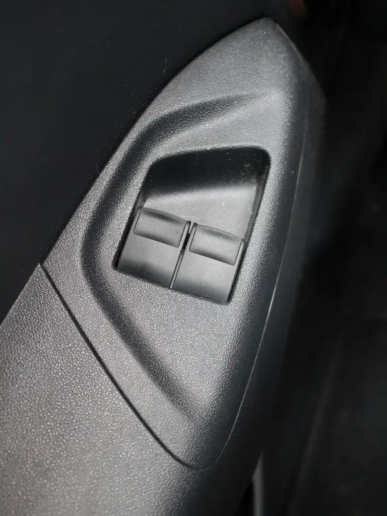 Peugeot 108 1.0 e-VTi 73PK Active 5DRS Airco, Getinte ramen, Centrale deurvergrendeling afbeelding 14