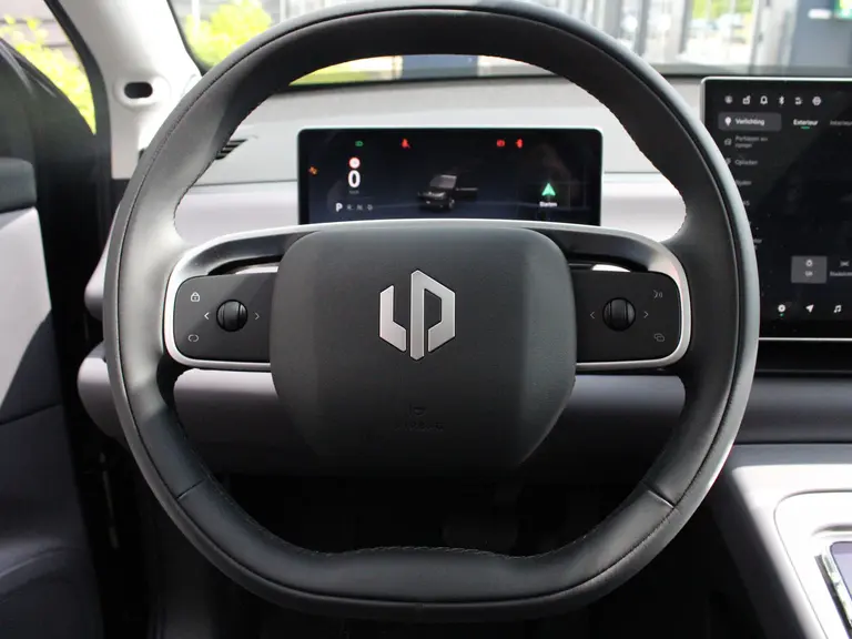 Leapmotor C10 Design 69.9 kWh Camera systeem rondom, Stoelverwarming/koeling, Panoramadak, Navigatie afbeelding 25