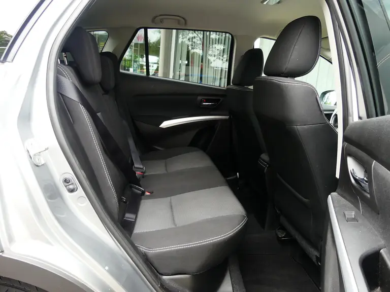 Suzuki S-Cross 1.6 Exclusive Automaat Dealer o.h., Cruise & climate control afbeelding 16