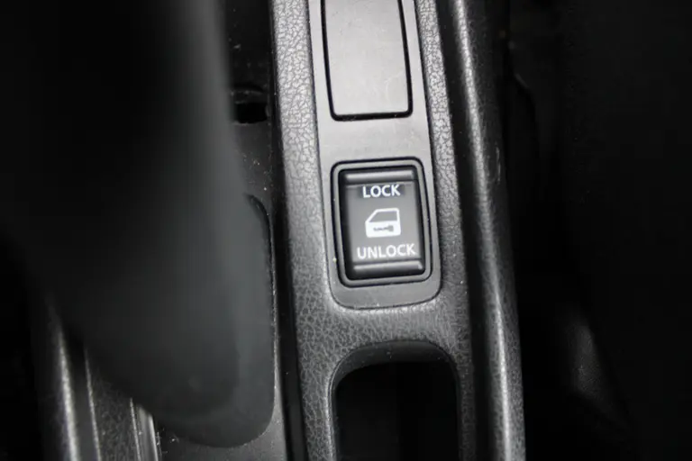 Nissan Note 1.2 Black Edition, All-Seasons, Hoge instap, Navigatie en Cruise Control! afbeelding 21