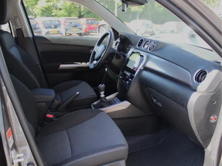 Suzuki Vitara 1.4 Boosterjet Select Smart Hybrid Carplay/Android Auto Draadloos, Adaptieve Cruise en Climate Control 499,- private lease afbeelding 41