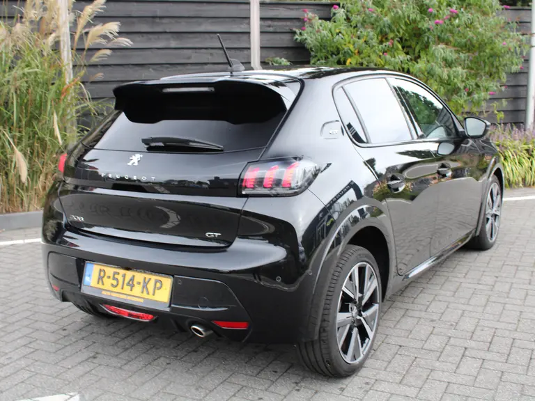Peugeot 208 GT 1.2 PureTech 100PK EAT8 Automaat Navigatie, Trekhaak Afneembaar, Achteruitrijcamera, Stoelverwarming, Cruise Control, Climate Control afbeelding 9