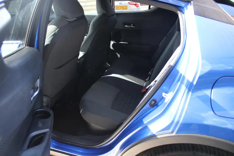 Toyota C-HR 2.0 Hybrid Dynamic , Automaat, Voorruit/Stuurwiel verwarmd, Dealer onderhouden! afbeelding 11