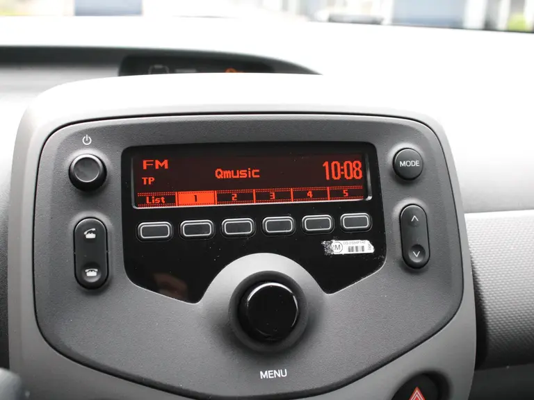 Peugeot 108 Active 1.0 e-VTi 72PK 5DRS Airco, Mistlampen Voor, Bluetooth, Elektrische Ramen Voor afbeelding 19