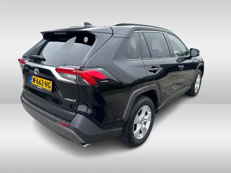 Toyota RAV4 2.5 Hybrid AWD Style 1.650 KG Trekgewicht, stuur- en stoelverwarming Camera, Parkeersensoren voor en achter afbeelding 2
