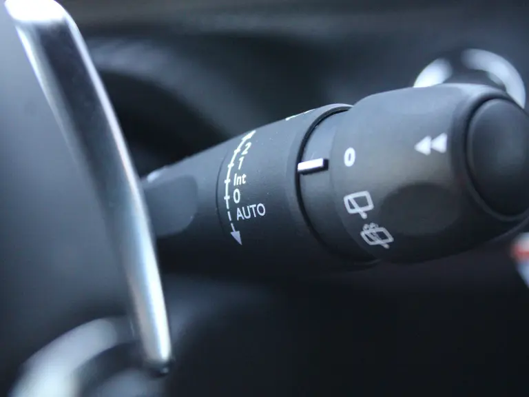 Peugeot 208 GT 1.2 Hybrid 145PK e-DCS6 Automaat Navigatie, Rondomzichtcamera, Keyless, Massage, Stoelverwarming, Parkeersensoren afbeelding 25