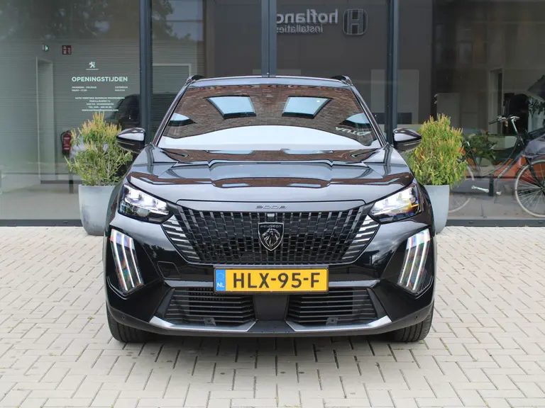 Peugeot 2008 GT 1.2 PureTech 130PK EAT8 Alcantara, Stoelverwarming, Camera, Navigatie, Cruise controle adaptief afbeelding 3