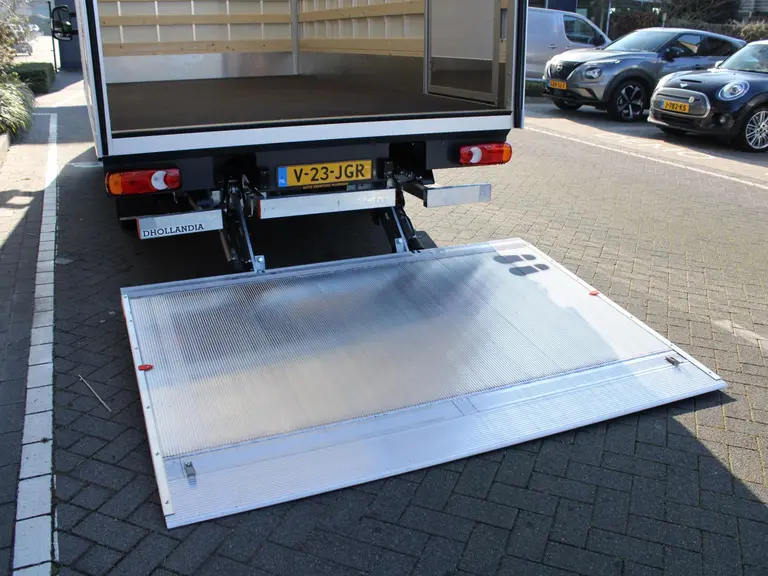 Peugeot Boxer Citybox 2.2 BlueHDi 140PK EAT8 Automaat L3 3.5t Navigatie, LED Koplampen, Laadklep, Draadloze Telefoonlader, Camera Achter afbeelding 12
