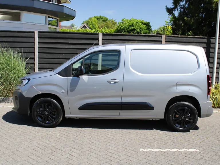 Citroën Berlingo 1.5 BlueHDi 130PK EAT8 Automaat L1 Achteruitrijcamera, Keyless Entry & Start, Parkeersensoren Achter, Aple Carplay, Android Auto afbeelding 4