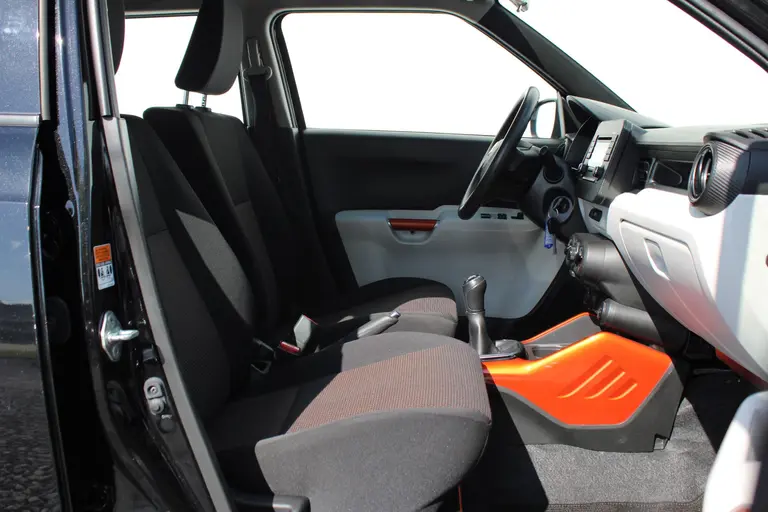 Suzuki Ignis 1.2 Comfort , Trekhaak en Dealer onderhouden! afbeelding 12