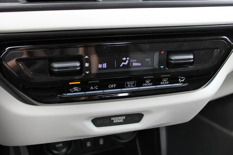 Suzuki Swift 1.2 Select Smart Hybrid, Automaat, NIEUW met 6 JAAR GARANTIE! Draadloos Applecarplay, Cruise-Control en Parkeersensoren afbeelding 20