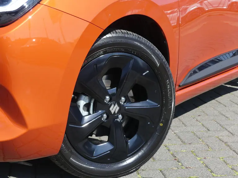 Suzuki Swift 1.2 Select Smart Hybrid, Nieuw uit voorraad leverbaar Leverbaar, Black Rhino pakket, 6 jaar garantie afbeelding 30