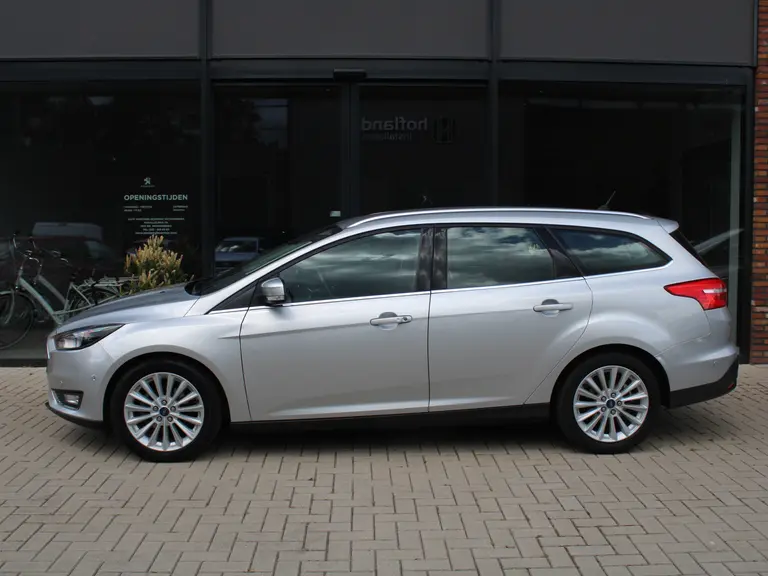 Ford FOCUS Wagon 1.0 Titanium 125PK Navigatie, Camera, Trekhaak afbeelding 5