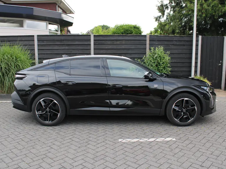 Peugeot 408 GT 1.2 PureTech 130PK EAT8 Automaat Navigatie, Rondomzichtcamera, Stoelverwarmig, Massage, Stuurverwarming, Panoramadak, Trekhaak afbeelding 9