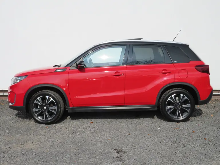 Suzuki Vitara 1.4 Boosterjet AllGrip Stijl/Style, Automaat, All-Seasonbanden, Panoramadak, Parkeersensoren, ZEER COMPLEET! afbeelding 2