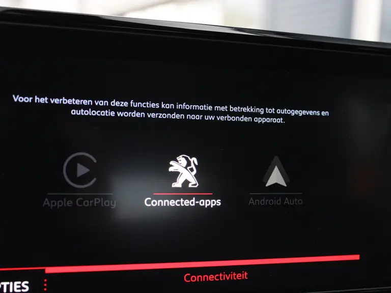 Peugeot 2008 1.2 PureTech 130PK Allure Pack EAT8 Navigatie, Trekhaak afneembaar, Camera Achter, Parkeerhulp achter, Climate Control afbeelding 23