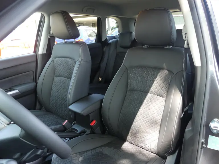 Suzuki Vitara Style 6 Jaar fabrieksgarantie! Nieuw uit voorraad leverbaar! afbeelding 10