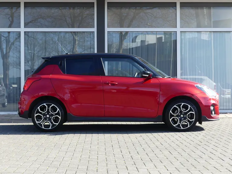 Suzuki Swift 1.4 Sport Smart Hybrid 141PK, NL Auto, Navigatie, Cruise & Climate control, Apple Carpl/andr auto afbeelding 2