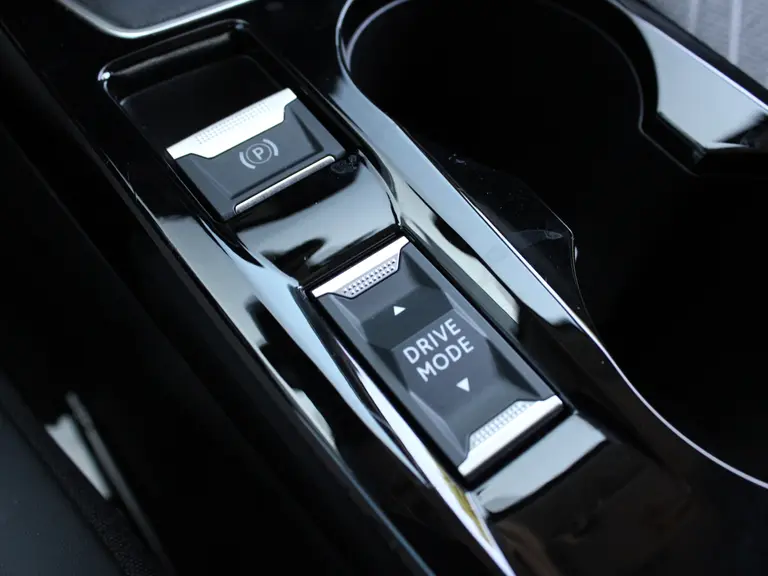 Peugeot 208 Allure 1.2 PureTech 100PK Navigatie, Camera achter, Apple Carplay/Android auto afbeelding 37