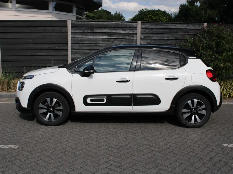 Citroën C3 Business 1.2 PureTech 82PK Navigatie, Achteruitrijcamera, Parkeersensoren, Keyless Entry & Start, Stoelverwarming, Apple Carplay, Android Auto afbeelding 6