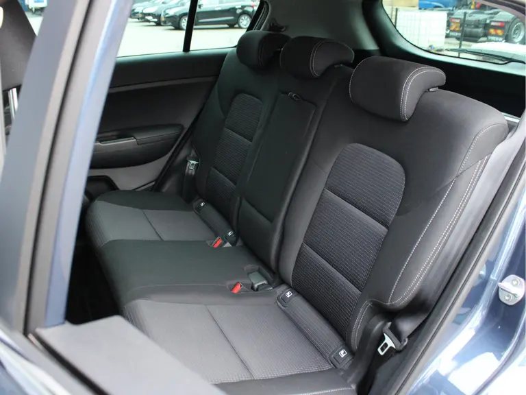 Kia Sportage 1.6 GDI DynamicLine Trekhaak, Cruise en Climate Control, Carplay/Android Auto, Achteruitrijcamera afbeelding 8
