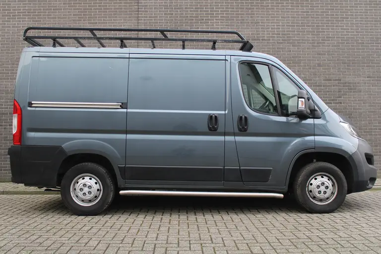 Citroën Jumper 30 2.2 BlueHDi 140 L1H1 Control Economy Climate control, Trekhaak, Navigatie, Camera, Bluetooth handsfree, Imperiaal, Sidebars, afbeelding 9