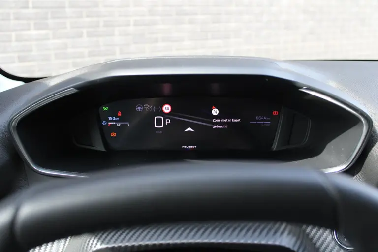 Peugeot 208 Hybrid 100 e-DCS6 Allure Automaat, Navigatie, Applecarpl./Andr. Auto, Keyless entry/Start afbeelding 17