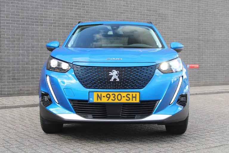 Peugeot e-2008 EV Allure Pack 50 kWh Navigatie, CruiseControl, Keyless Start, Airco, Applecarpl./Andr. Auto afbeelding 7