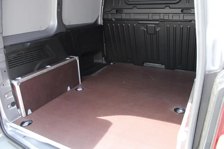 Citroën Berlingo 1.5 BlueHDi 130PK EAT8 Automaat L1 Achteruitrijcamera, Keyless Entry & Start, Parkeersensoren Achter, Aple Carplay, Android Auto afbeelding 31