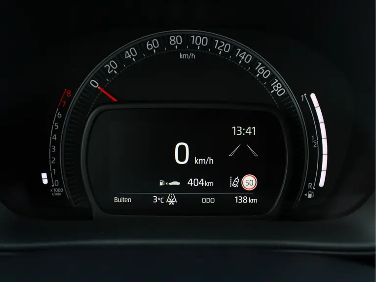 Toyota Aygo X 1.0 VVT-i MT Envy Cruise Control Adaptief, Achteruitrijcamera, Navigatie, Parkeersensoren Voor en Achter afbeelding 26