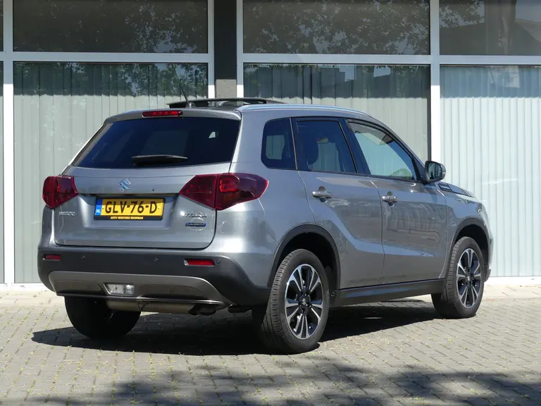 Suzuki Vitara 1.5 Hybrid Style Automaat, Panoramadak, Navigatie afbeelding 4