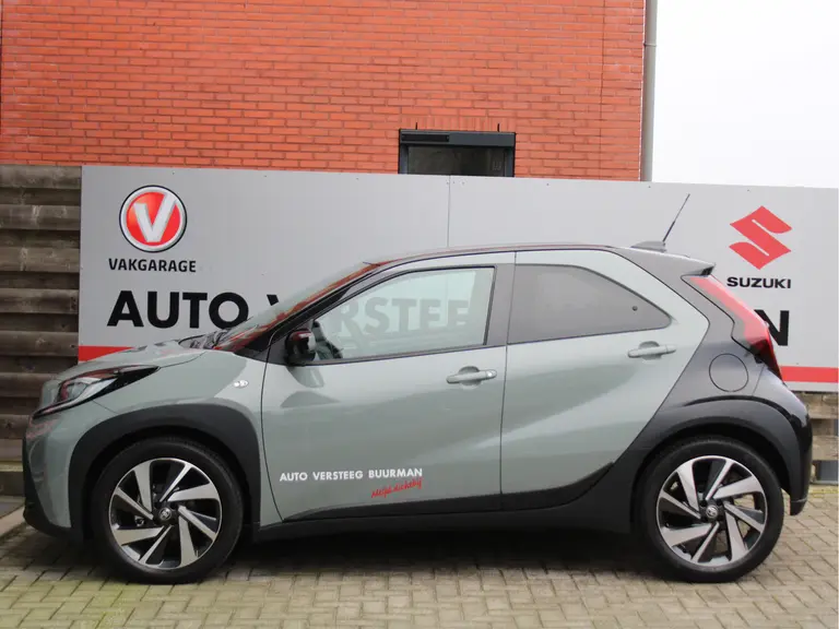 Toyota Aygo X 1.0 VVT-i MT Envy Cruise Control Adaptief, Achteruitrijcamera, Navigatie, Parkeersensoren Voor en Achter afbeelding 11