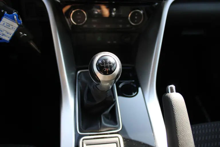 Mitsubishi Eclipse Cross 1.5 DI-T Pure Trekhaak, Achteruitrijcamera afbeelding 31