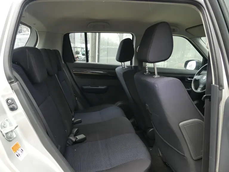 Suzuki Swift 1.3 Shogun Nederlandse auto, All season banden, Airco afbeelding 19