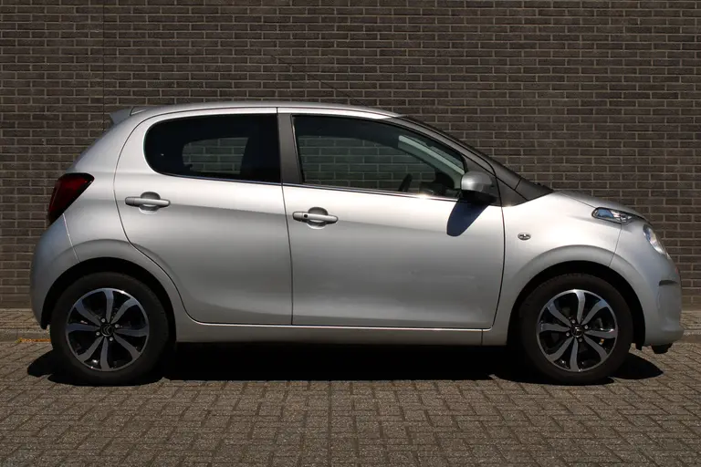 Citroën C1 1.0 e-VTi Shine Airco, Navigatie, Keyless start, LM velgen, Achteruitrij camera, Bluetooth, afbeelding 3