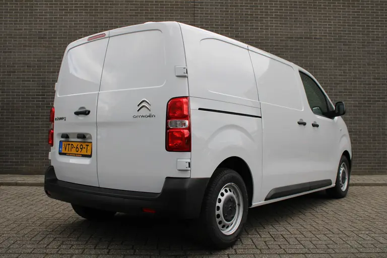 Citroën Jumpy Club M 50 kWh Cruise control, Airco, Apple carplay/Android auto, Radio, Elek.bediende ramen en spiegels afbeelding 5