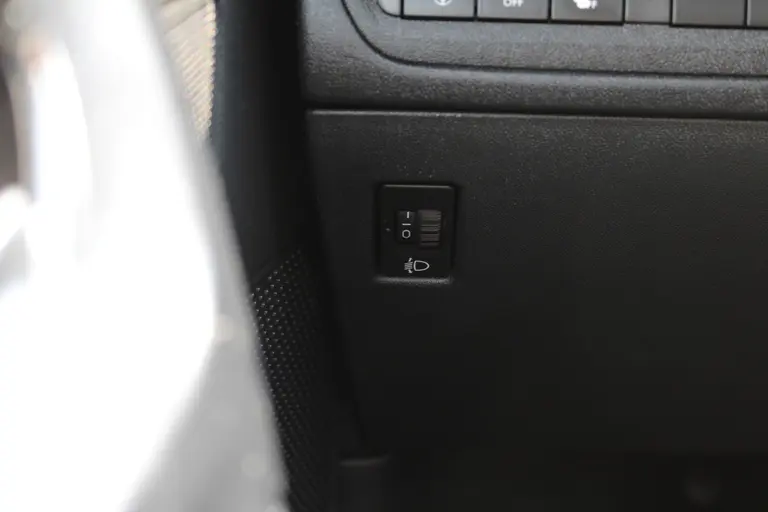 Peugeot 2008 1.2 VTi Allure Pack Premium Plus, Automaat, Trekhaak, All-Seasonbanden, Navigatie, Parkeersensoren voor en achter afbeelding 27