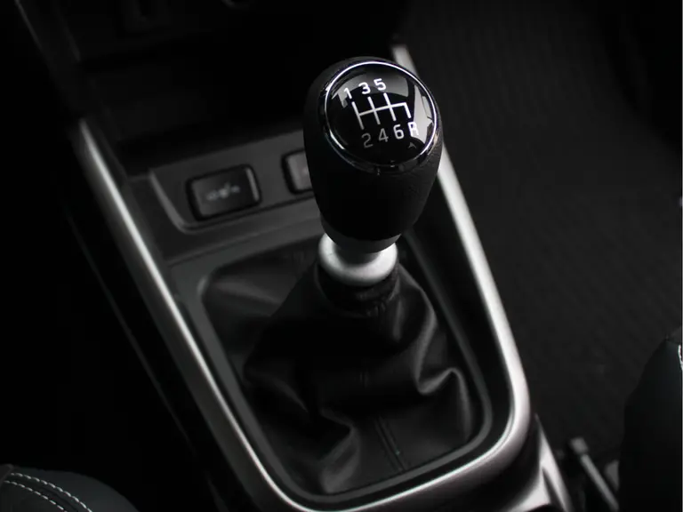 Suzuki Vitara 1.4 Boosterjet Style Smart Hybrid Leder/Alcantara Bekleding, Adaptieve Cruise en Climate Control afbeelding 19