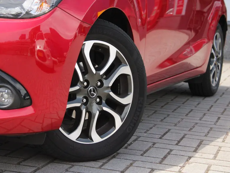 Mazda 2 1.5 Skyactiv-G GT-M afbeelding 2