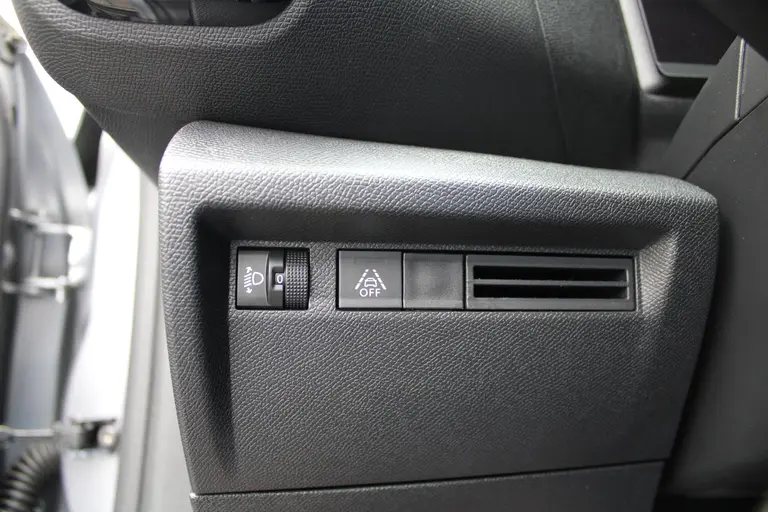 Citroën C4 1.2 Puretech 130 You Cruise/Climate control, Camera, Apple carplay/Android, Radio/DAB, afbeelding 12