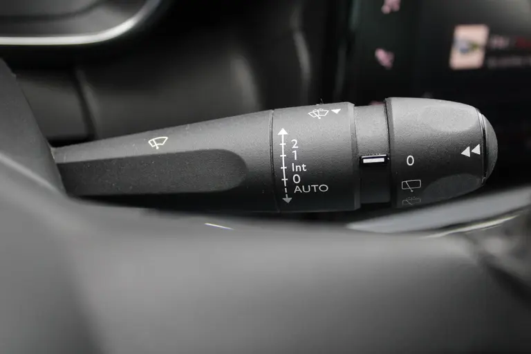 Citroën C3 Aircross 1.2 PureTech S&S Shine Automaat, Cruise control, Applecarpl./Andr. Auto, Airco afbeelding 18