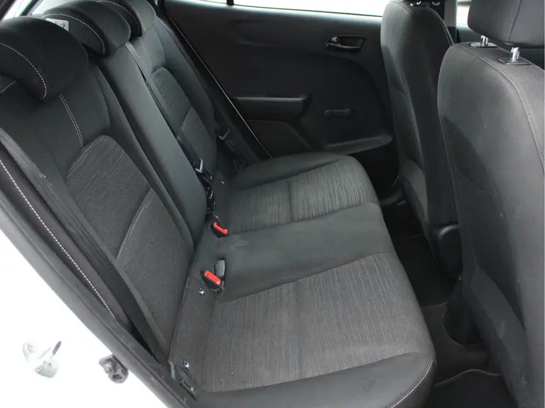 Kia Picanto 1.0 CVVT EconomyPlusLine Bluetooth, Radio, Airco, Elektrische Ramen Voor afbeelding 30