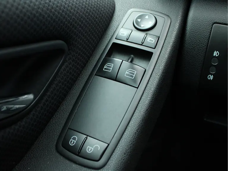 Mercedes-Benz A-Klasse 160 Business Class Avantgarde Automaat Trekhaak, Cruise Control, Airco afbeelding 28