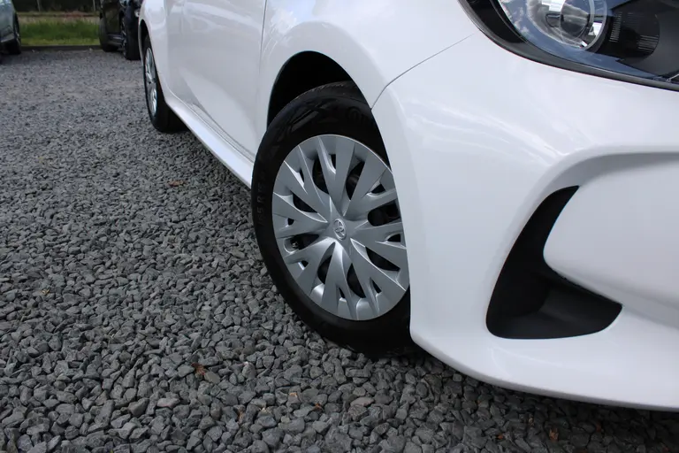 Toyota Yaris 1.0 VVT-i Active, Achteruitrijcamera, Carplay, Cruise control en Airco afbeelding 5