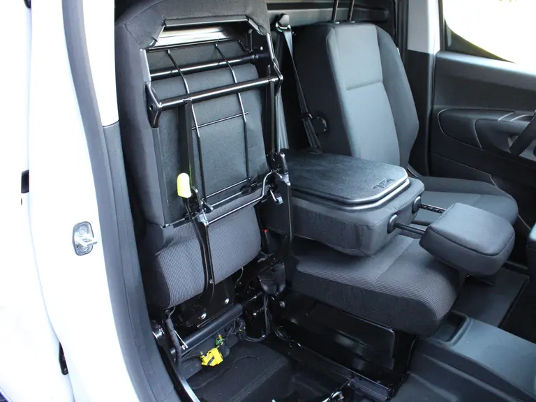 Peugeot Partner 1.5 BlueHDi 130PK EAT8 Automaat L1 White & Black Edition, Navigatie, Airconditioning, Camera Achter + Zijkant, Parkeerhulp voor & achter, Trekhaak afbeelding 50