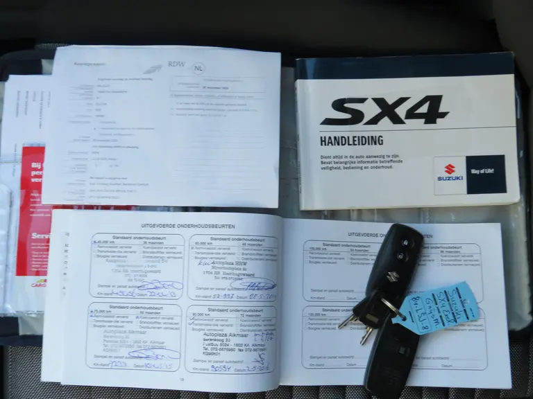 Suzuki SX4 1.6 Exclusive, Trekhaak, parkeersensoren, 2e Eig. Keyless en Middenarmsteun afbeelding 29