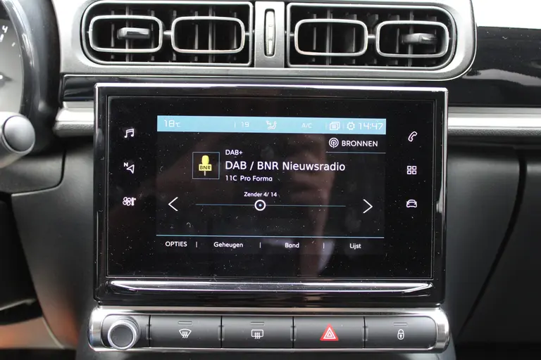 Citroën C3 1.2 PureTech Max 110pk, Automaat, Keyless Entry/Start, Airco, DAB, CruiseControl afbeelding 21